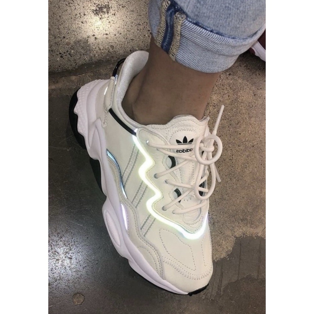 Adidas Ozweego Cream Chunky Sneaker Womens Sz 5.5 Y2K Reflective Dad Shoes Retro